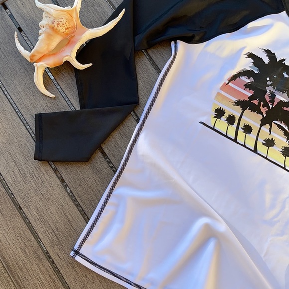 🌴🔆VOLCOM- RASH GAURD LONG SLEEVE HAWAII 🔆🌴 - Picture 4 of 7